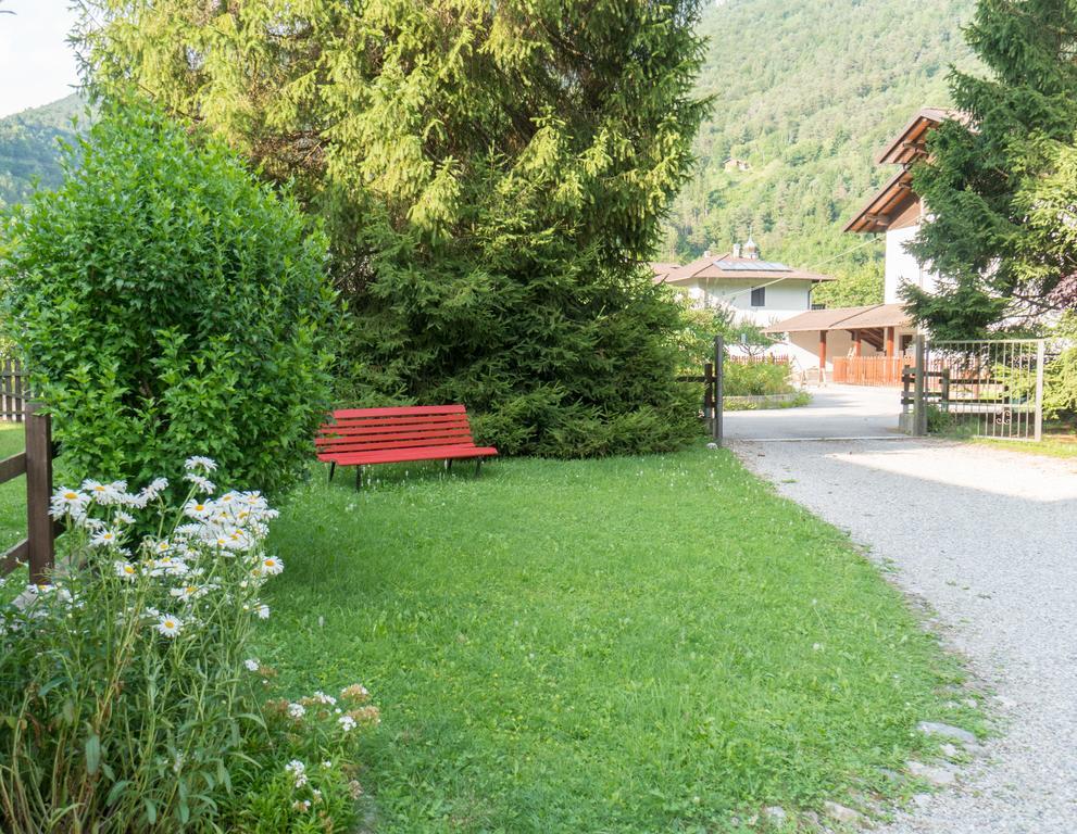 Апартаменти Casa Luisella П'єве-ді-Ледро Екстер'єр фото